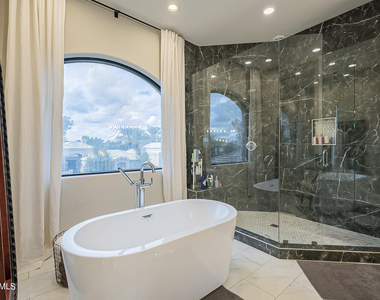 7878 E Gainey Ranch Road - Photo Thumbnail 25