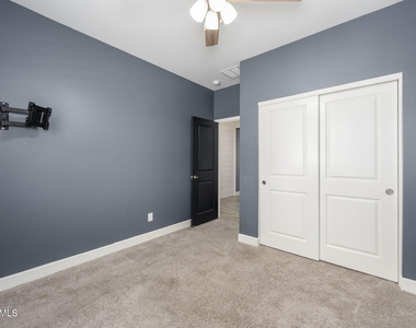 542 E Bamboo Lane - Photo Thumbnail 11