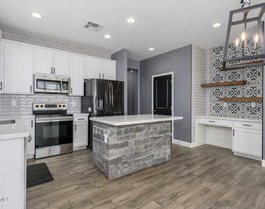 542 E Bamboo Lane - Photo Thumbnail 5