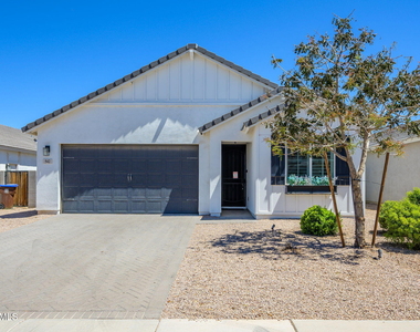 542 E Bamboo Lane - Photo Thumbnail 2