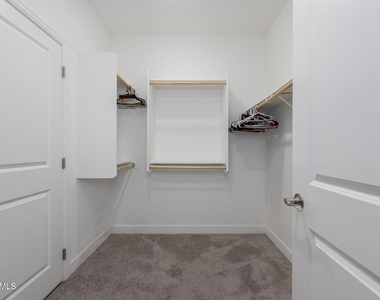542 E Bamboo Lane - Photo Thumbnail 14
