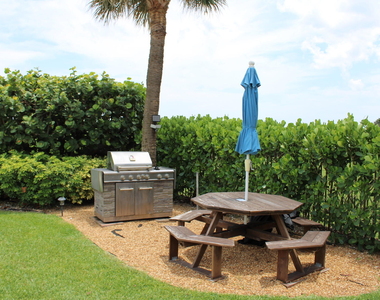 630 Ocean Drive - Photo Thumbnail 13