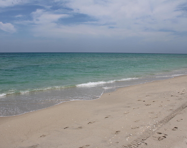 630 Ocean Drive - Photo Thumbnail 16