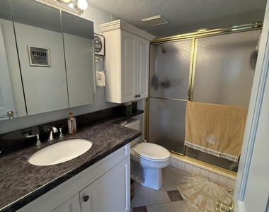 630 Ocean Drive - Photo Thumbnail 12