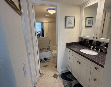 630 Ocean Drive - Photo Thumbnail 10