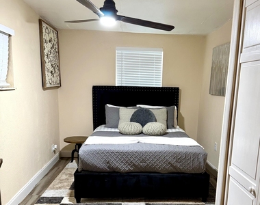 1329 Nw 5th Avenue - Photo Thumbnail 4