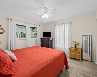 215 19th Avenue - Photo Thumbnail 18