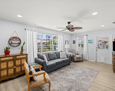 215 19th Avenue - Photo Thumbnail 11