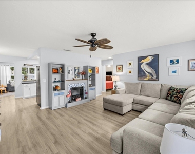 215 19th Avenue - Photo Thumbnail 3