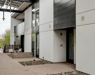 1717 N 1st Avenue - Photo Thumbnail 4