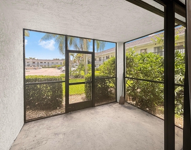 1291 Se Parkview Place - Photo Thumbnail 5