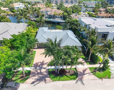 725 Ne 36th Street - Photo Thumbnail 1