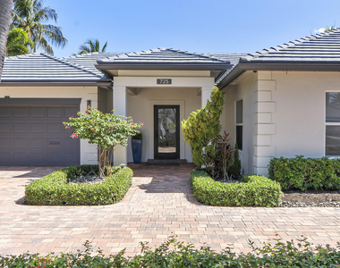 725 Ne 36th Street - Photo Thumbnail 11