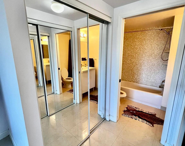 2105 Lavers Circle - Photo Thumbnail 17