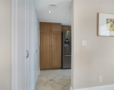 4280 Galt Ocean Drive - Photo Thumbnail 17