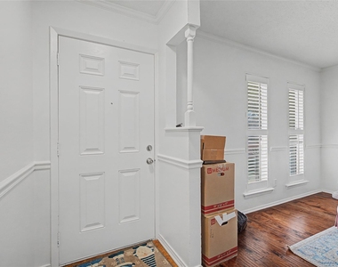 2009 Charleston Drive - Photo Thumbnail 4