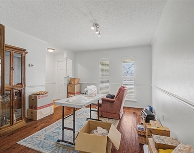 2009 Charleston Drive - Photo Thumbnail 11