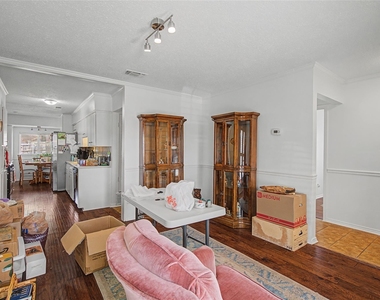 2009 Charleston Drive - Photo Thumbnail 12