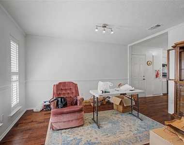 2009 Charleston Drive - Photo Thumbnail 3