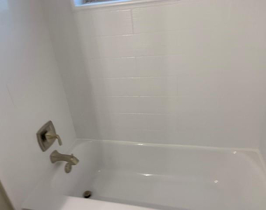 4250 Nw 21st Avenue - Photo Thumbnail 6