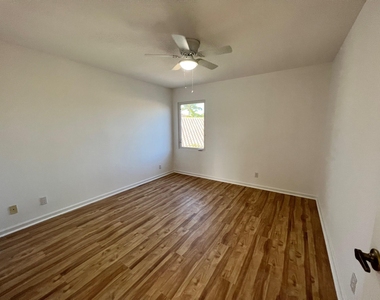 8501 Windy Circle - Photo Thumbnail 17