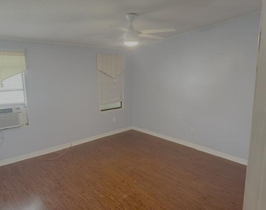 2799 Sw Monarch Trail - Photo Thumbnail 4