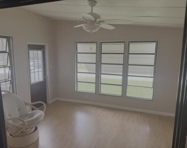 2799 Sw Monarch Trail - Photo Thumbnail 3