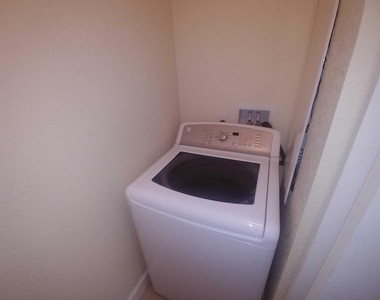 1660 Renaissance Commons Boulevard - Photo Thumbnail 12