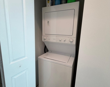 7930 East Drive - Photo Thumbnail 5