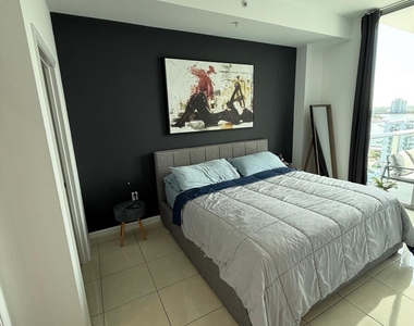 7930 East Drive - Photo Thumbnail 9