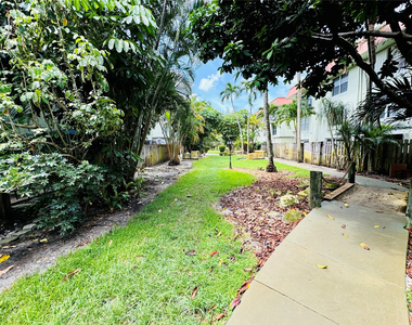805 W Oakland Park Boulevard - Photo Thumbnail 18