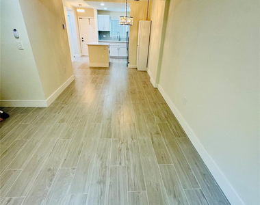 805 W Oakland Park Boulevard - Photo Thumbnail 9