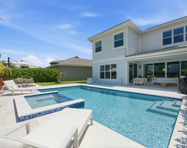 19564 Broad Shore Walk - Photo Thumbnail 1