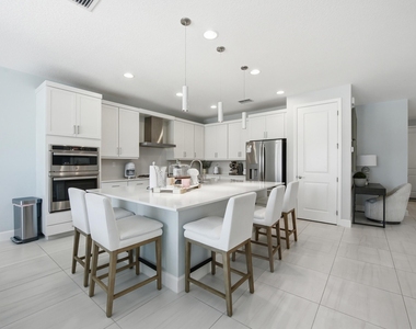 19564 Broad Shore Walk - Photo Thumbnail 38