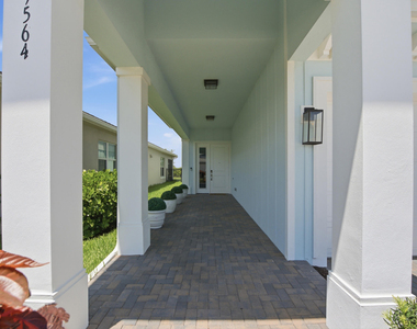 19564 Broad Shore Walk - Photo Thumbnail 45