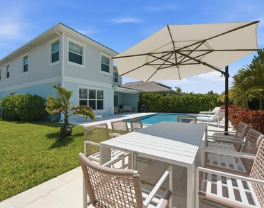 19564 Broad Shore Walk - Photo Thumbnail 19