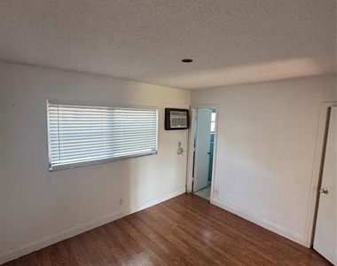 5192 Ne 6th Avenue - Photo Thumbnail 9