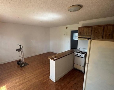 5192 Ne 6th Avenue - Photo Thumbnail 5
