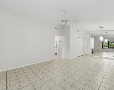 7916 Se Villa Circle - Photo Thumbnail 8
