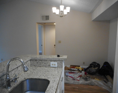 2946 S University Drive - Photo Thumbnail 11