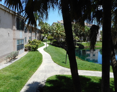 2946 S University Drive - Photo Thumbnail 21