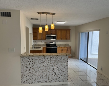 3094 Bermwood Lane - Photo Thumbnail 7