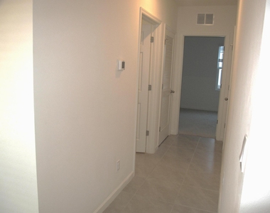 12221 Nettuno Way - Photo Thumbnail 18