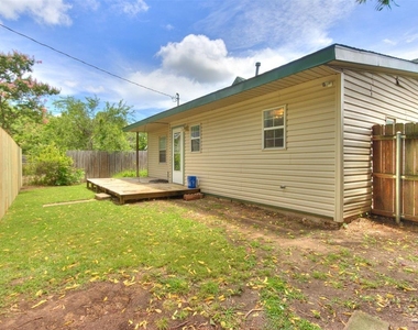 425 E Eufaula Street - Photo Thumbnail 24