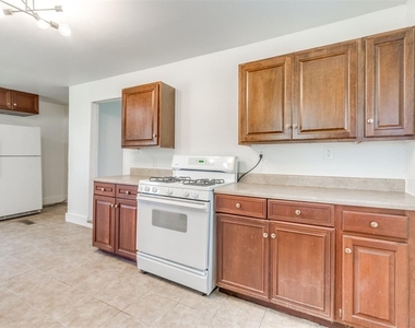 425 E Eufaula Street - Photo Thumbnail 6