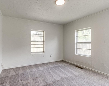 425 E Eufaula Street - Photo Thumbnail 14