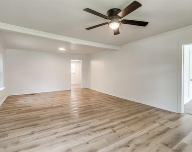 425 E Eufaula Street - Photo Thumbnail 3