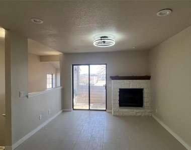 14405 N Pennsylvania Avenue - Photo Thumbnail 7