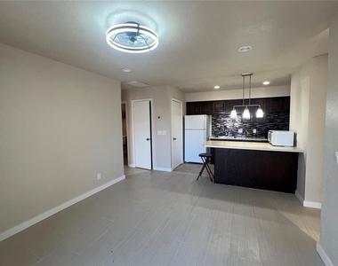 14405 N Pennsylvania Avenue - Photo Thumbnail 28