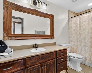 16616 Moorgate Lane - Photo Thumbnail 35
